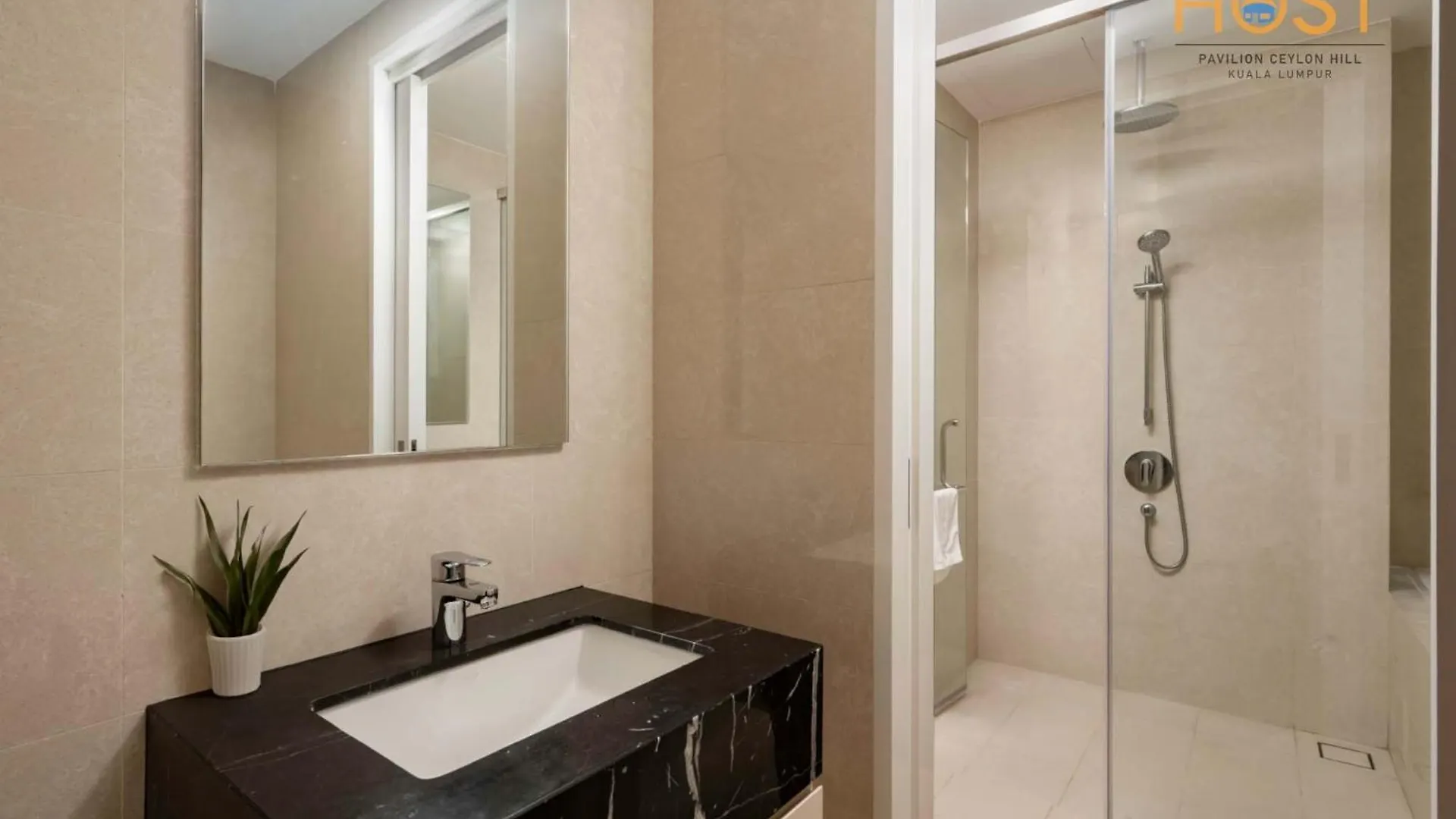 아파트호텔 Pavilion Ceylon Hill Suites, Klcc 쿠알라룸푸르